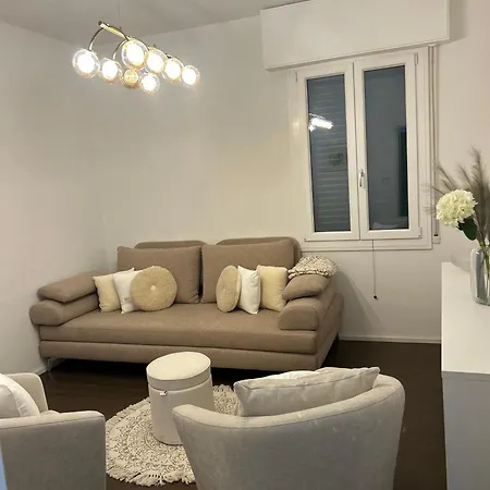 Royal Yahweh Bed & Breakfast Modena