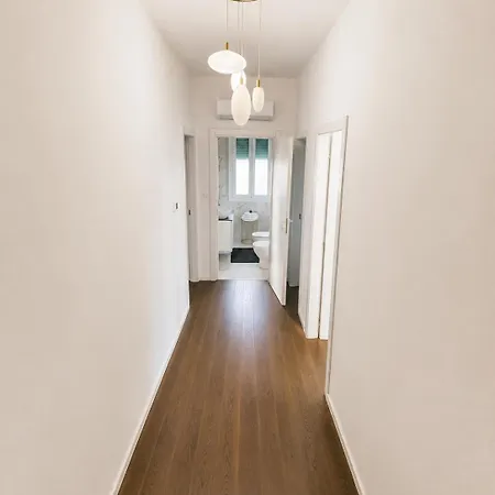Royal Yahweh Bed & Breakfast Modena